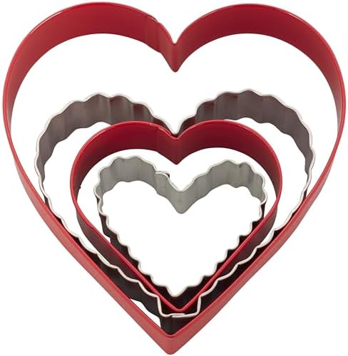Wilton Nesting Hearts Cookie Cutter Set 4-Piece