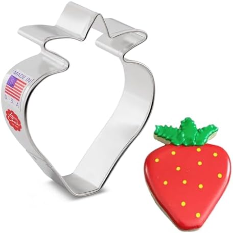 Strawberry Cookie Cutter Bakers Best by Ann Clark