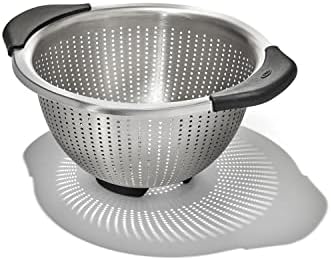 Precision-Engineering Oxo Good Grips Non-Slip 3 qt Colander