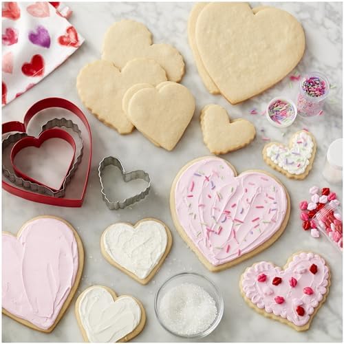 Wilton Nesting Hearts Cookie Cutter Set 4-Piece