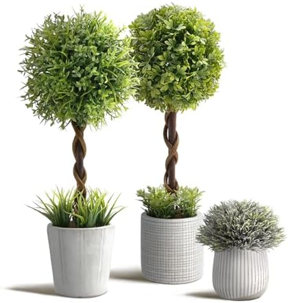Sturdy Boxwood Topiaries Decor 3-Pack