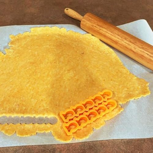 Safe and Durable Goldfish Cracker Hearts Cookie Cutter set