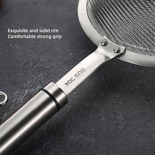 Efficient Strainer with Handle 304 Perfect for Cooking and Baking 12cm Diameter